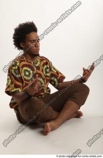 Garson AFRICAN SITTING POSE MEDITATION